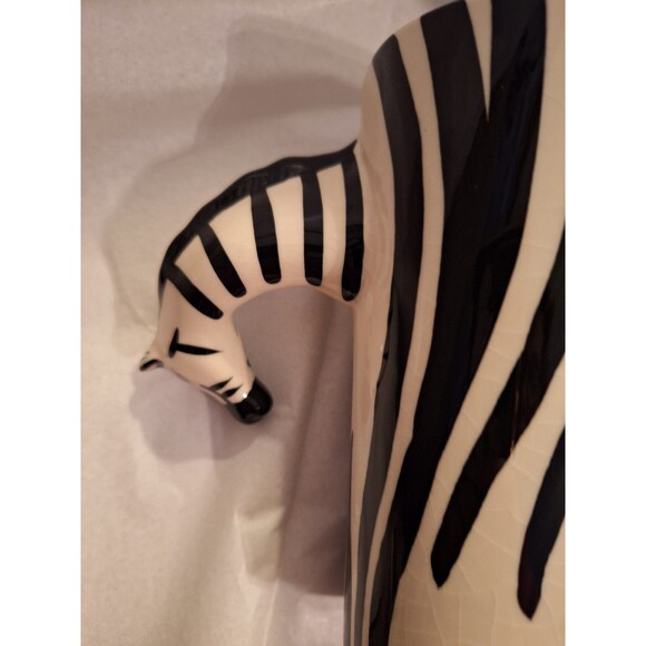 Vint~ZEBRA~3D~HEAD~Handle~LATTE~Tall~ANIMAL MUG~Hand Painted~BLACK&WHITE~Stripes - Picture 5 of 9